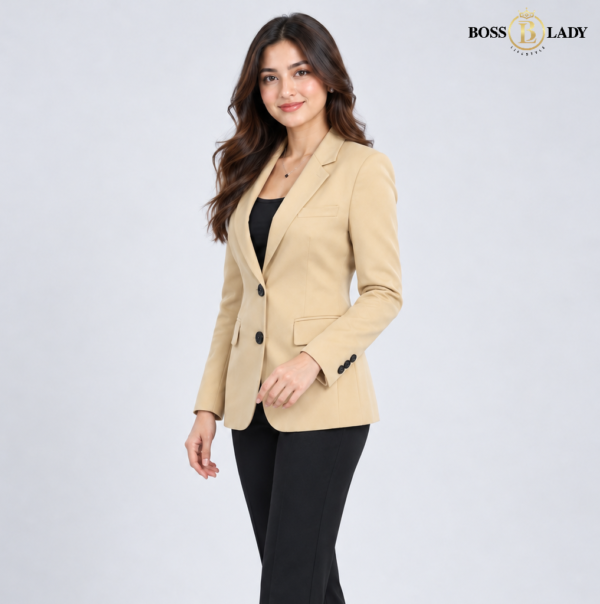 00 2CR 3 Signature Single-Breasted Cream Blazer