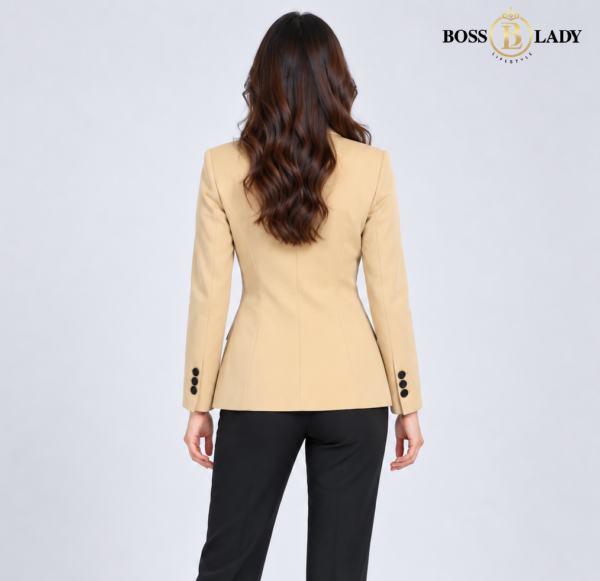 00 2CR 4 Signature Single-Breasted Cream Blazer