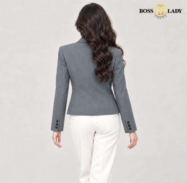 Cropped Peak Lapel Style Gray Blazer