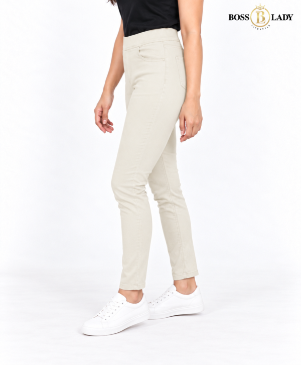 Cream Slim-Fit Jeggings